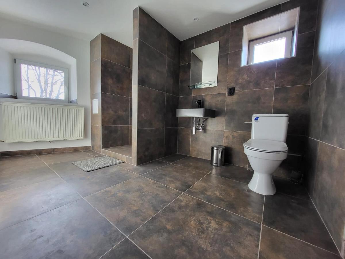 Apartman Velicka Vinaren Poprad Esterno foto